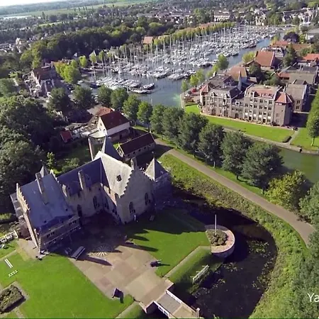 Tiny House Tulp * Oudesluis (North Holland)